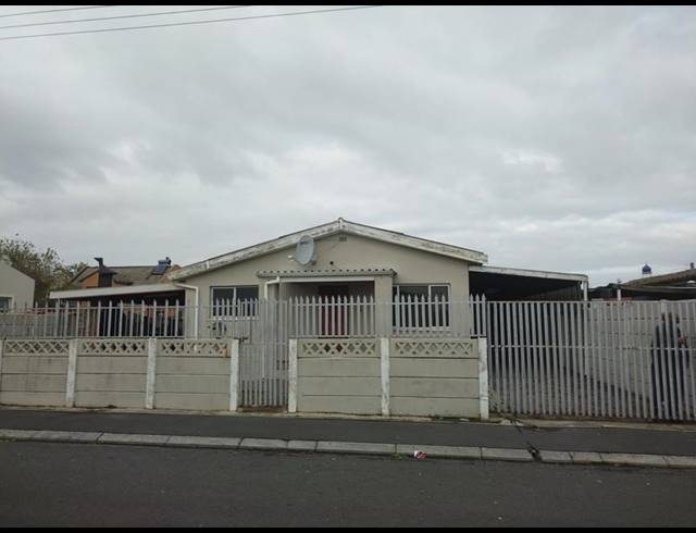 3 BEDROOM HOUSE FOR SALE IN SCOTTSVILLE